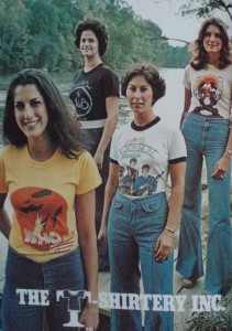 tshirtery inc modelki w dżinsach i t-shirtach, reklama firmy „T-Shirtery Inc. 1976